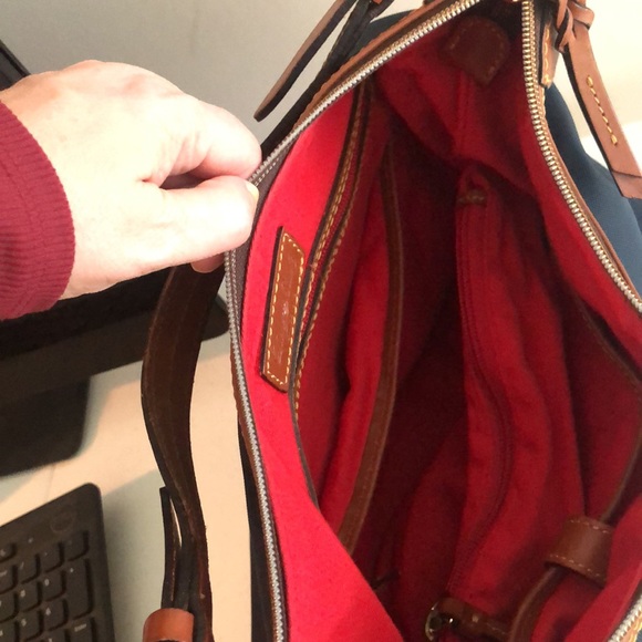 Dooney & Bourke purse. In great condition. - Picture 7 of 7